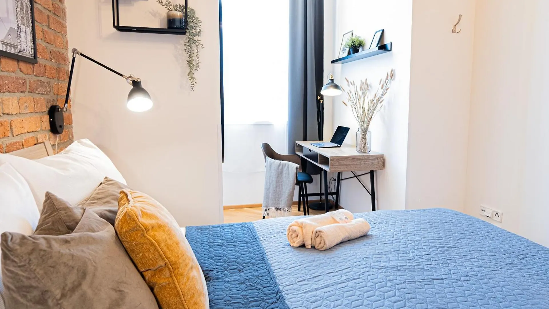Cozy Industrial 8Min Dancing House Apartment, Praga Appartamento